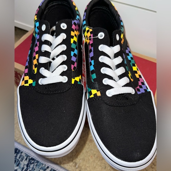 Vans rainbow mini checkered ward sneakers, size size 3, NWT - Picture 5 of 9